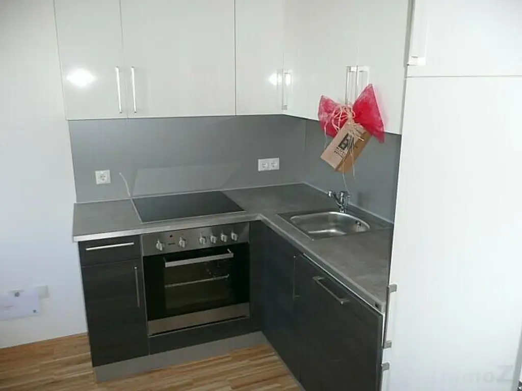 Provisionsfreie 2-Zimmer-Neubauwohnung mit großem Balkon und Tiefgarage in UNI/LKH-Lage !