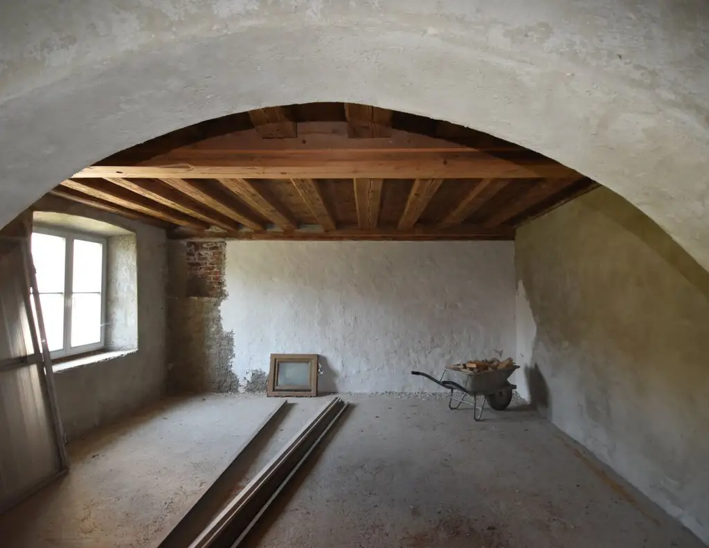 "HOCHBURG-ACH - Einzigartige Gartenmaissonettewohnung mit großer Terrasse und Blick auf die Altstadt von Burghausen"