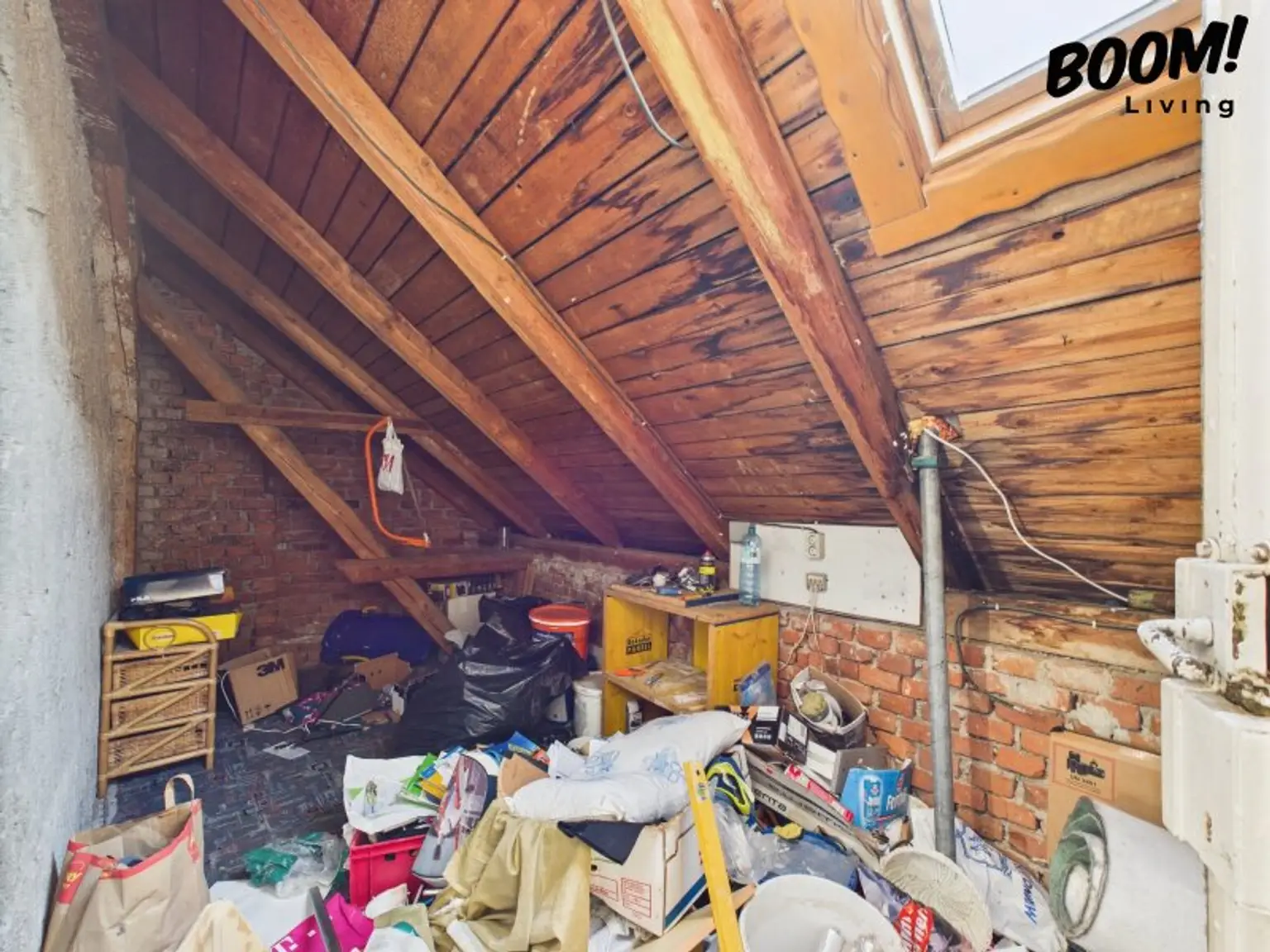 Attraktives, sanierungsbedürftiges Ein-/Mehrfamilienhaus mit viel Potenzial in Amstetten!