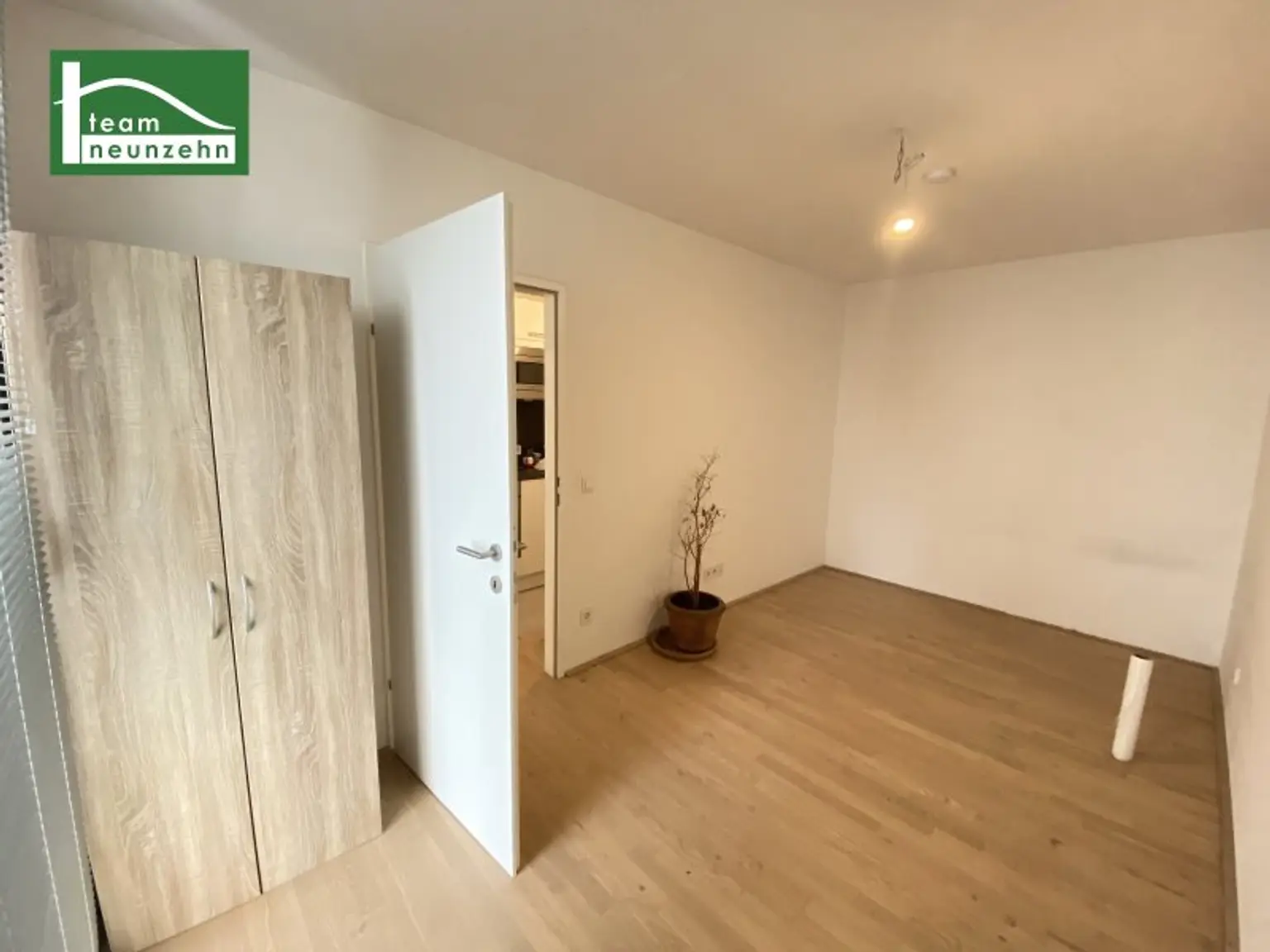Innenhof-Wohnung mit top Grundriss und Balkon nahe U6 und S-Bahn Handelskai! Ab November 2025