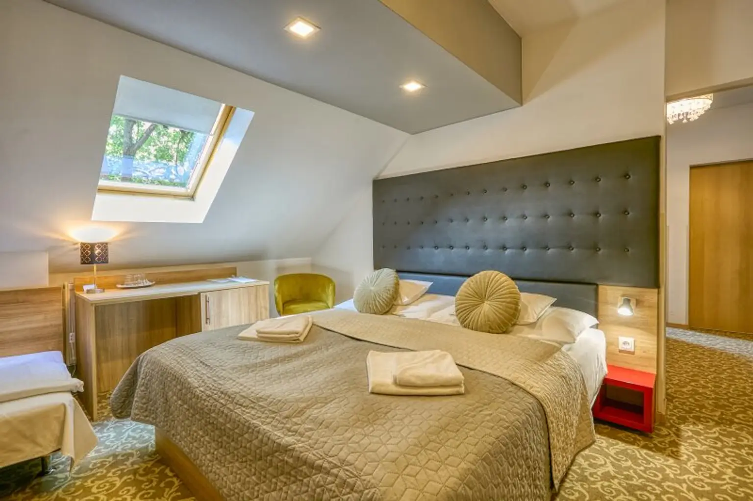 +++ Historischer Immobilienkomplex im Herzen von Sopron mit vielseitigem Entwicklungspotenzial +++