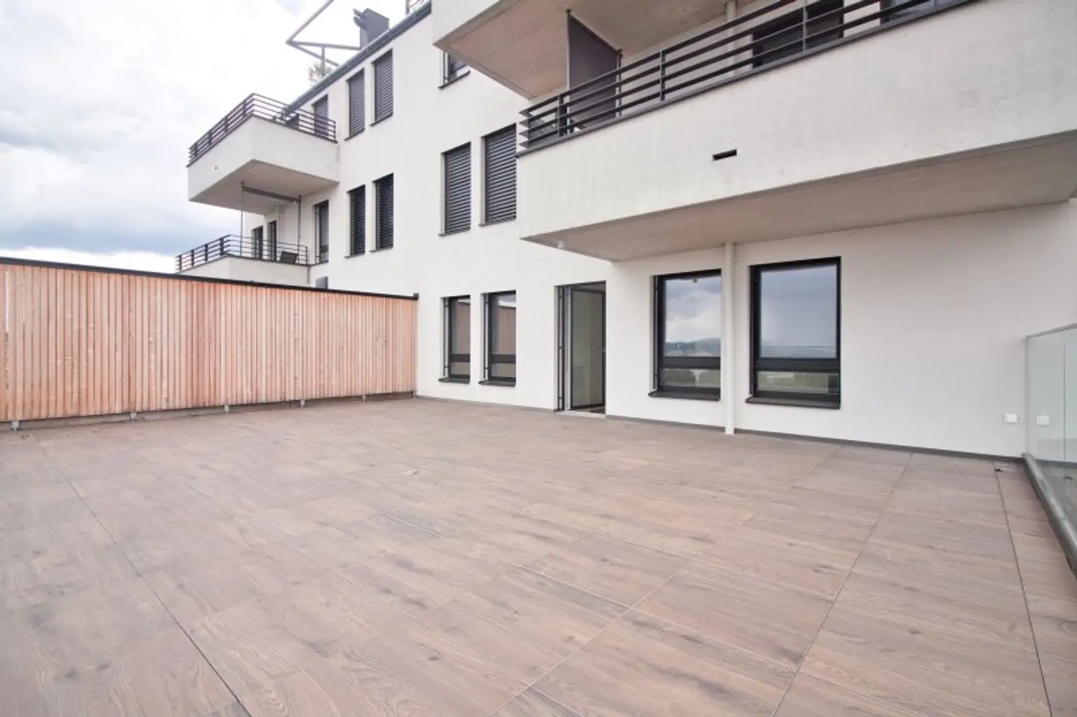 65m2 Terrasse | 3-Zimmer-Wohnung mit Terrasse und Balkon