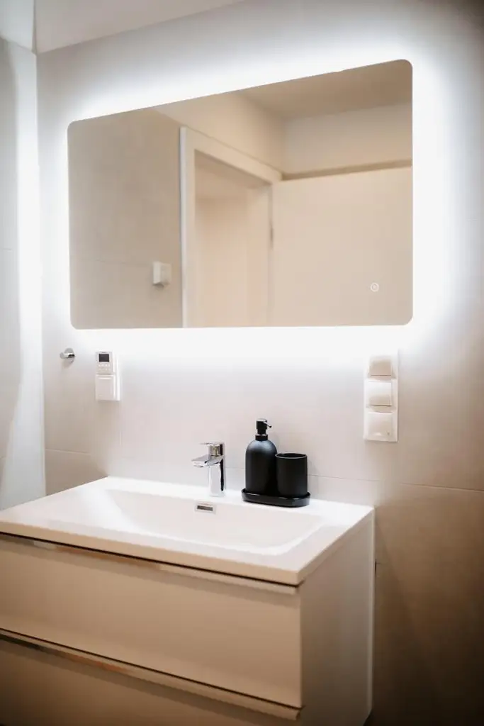 Erstbezug Neubau – 2-Zimmer-Dachgeschosswohnung mit Loggia und Klimaanlage