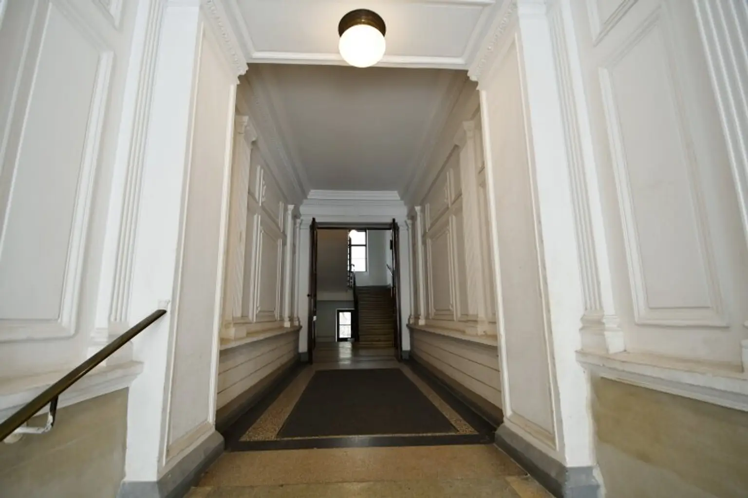 Charmante Stilaltbauwohnung im Servitenviertel – Eleganz & Ruhe in Bestlage