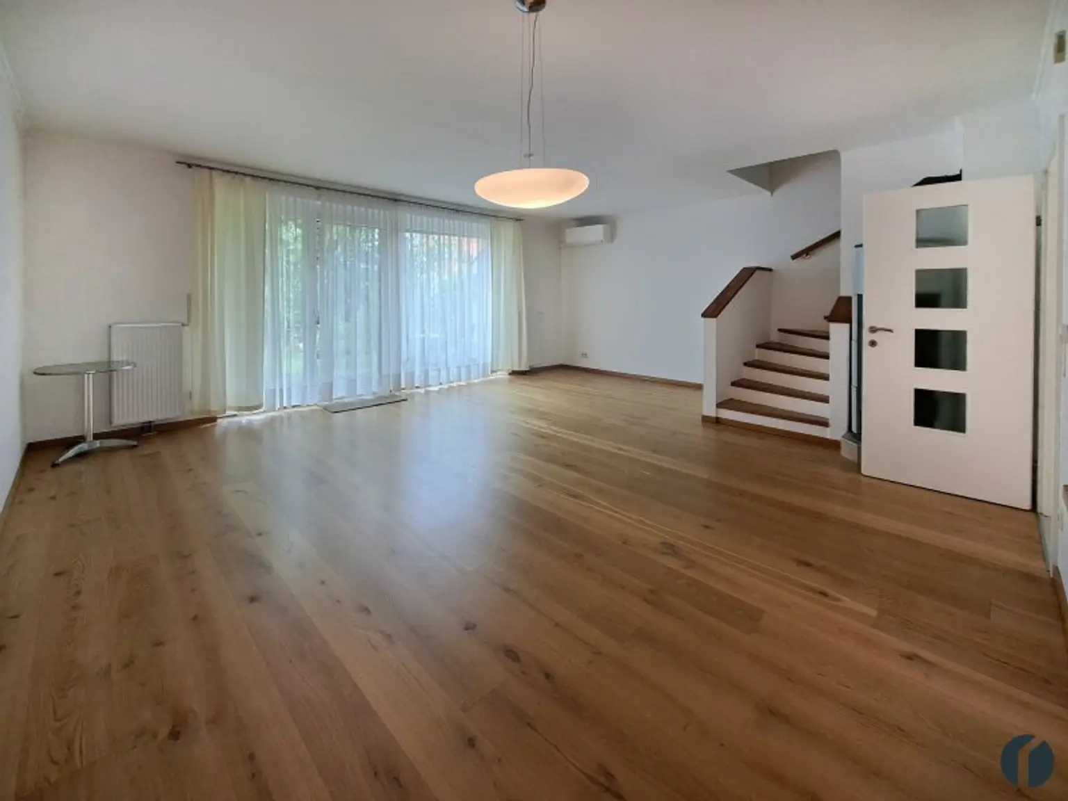 Wohnzimmer im EG