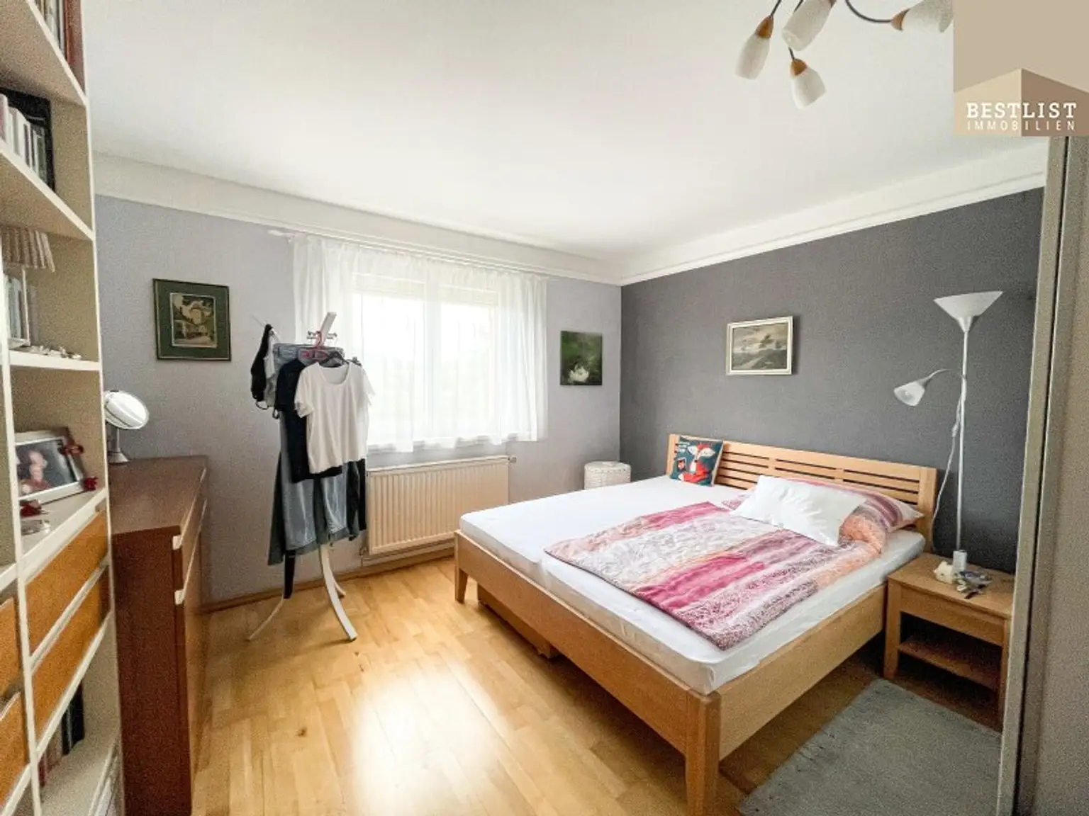 2-Zimmer Wohnung inkl. Loggia & Parkplatz!