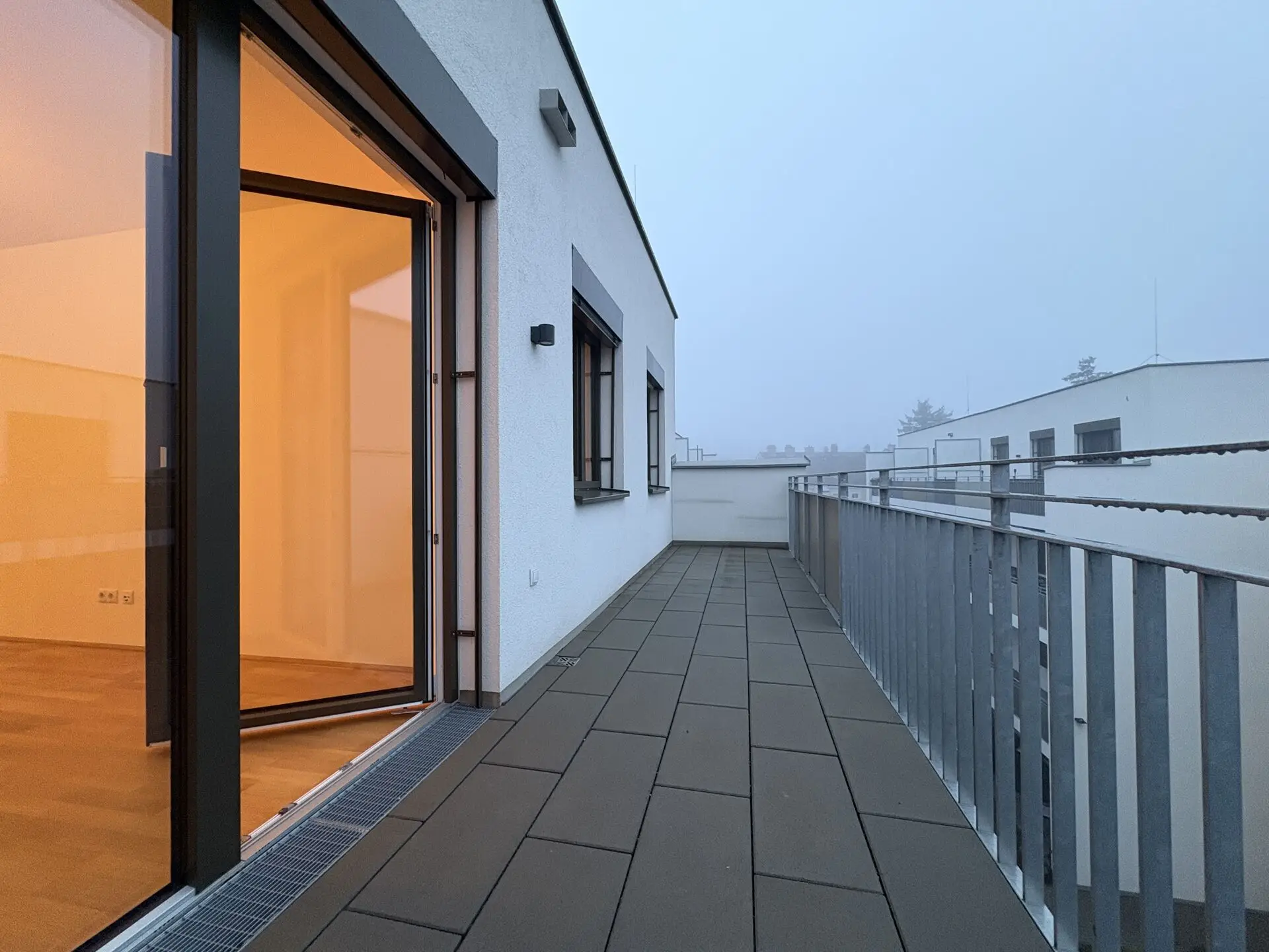 20251212_145535579_iOS