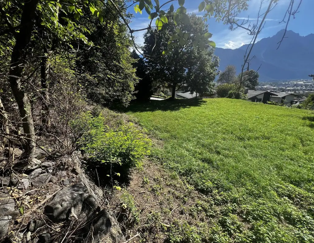 Sonniges Baugrundstück mit Dolomitenblick - Wohnen in Bestlage bei Lienz (Tirol)
