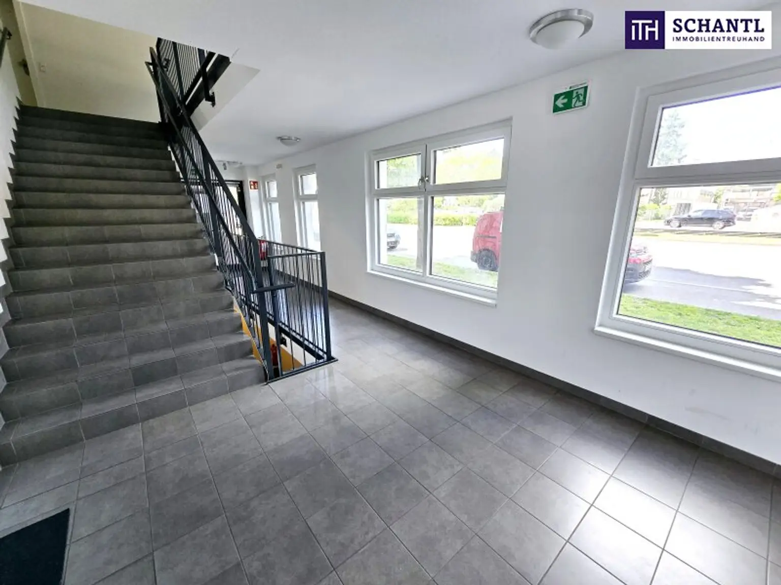 Ihre Wohlfühl-Oase in Best- und Ruhelage! Donauzentrum und Alte Donau um´s Eck! 3 ruhige Zimmer in Hoflage + Terrasse + Ideale öffentliche Anbindung! Jetzt zugreifen!