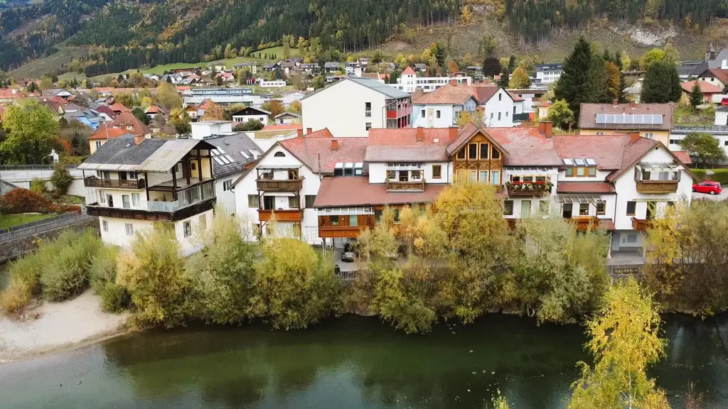 Zentrale Wohnung mit Mur- und Schlossblick in 8850 Murau