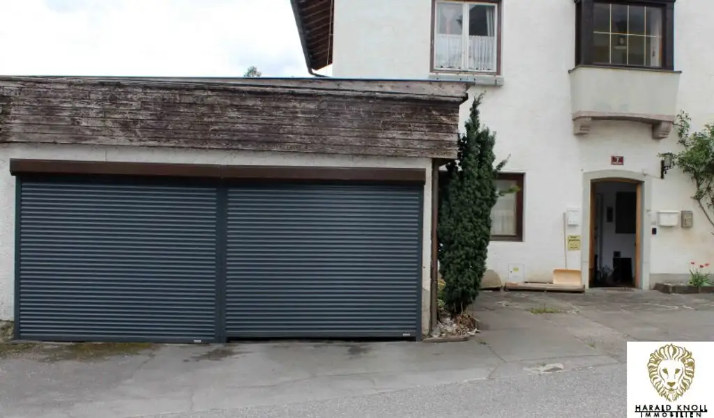 Wohn- und Betriebsgebäude in Natters