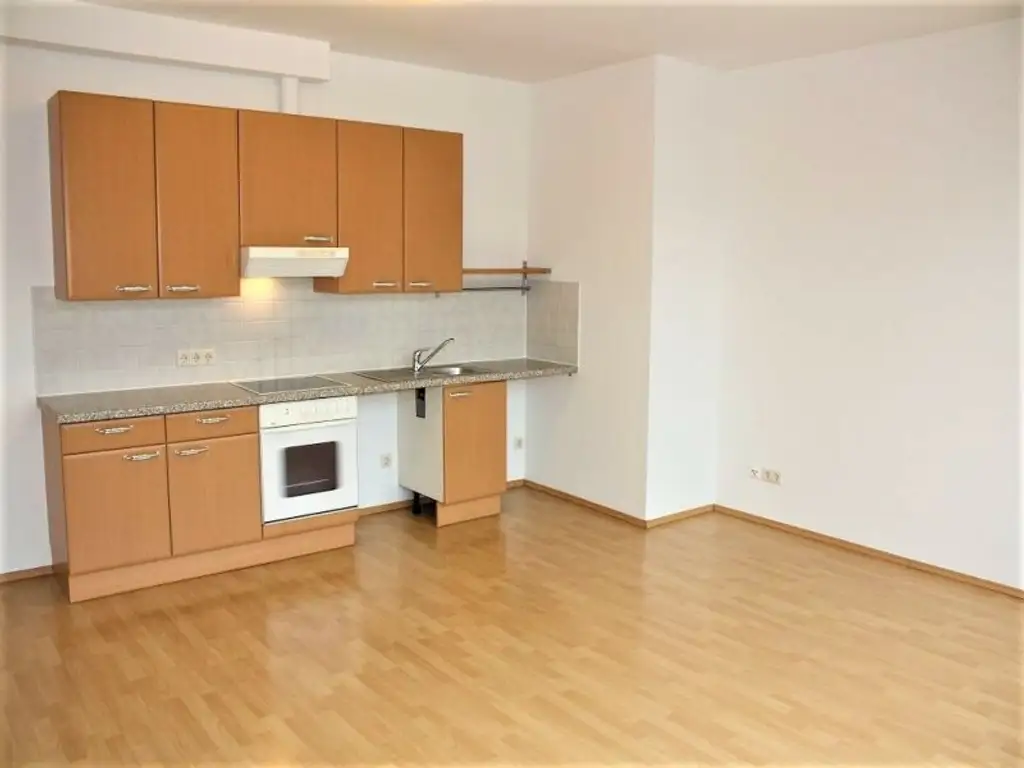 TERRASSENHIT, DACHGESCHOSS, 81 m2 Maisonette mit 12 m2 Terrasse, 3 Zimmer, Küche, Galerie, Wannenbad, Augarten-Nähe