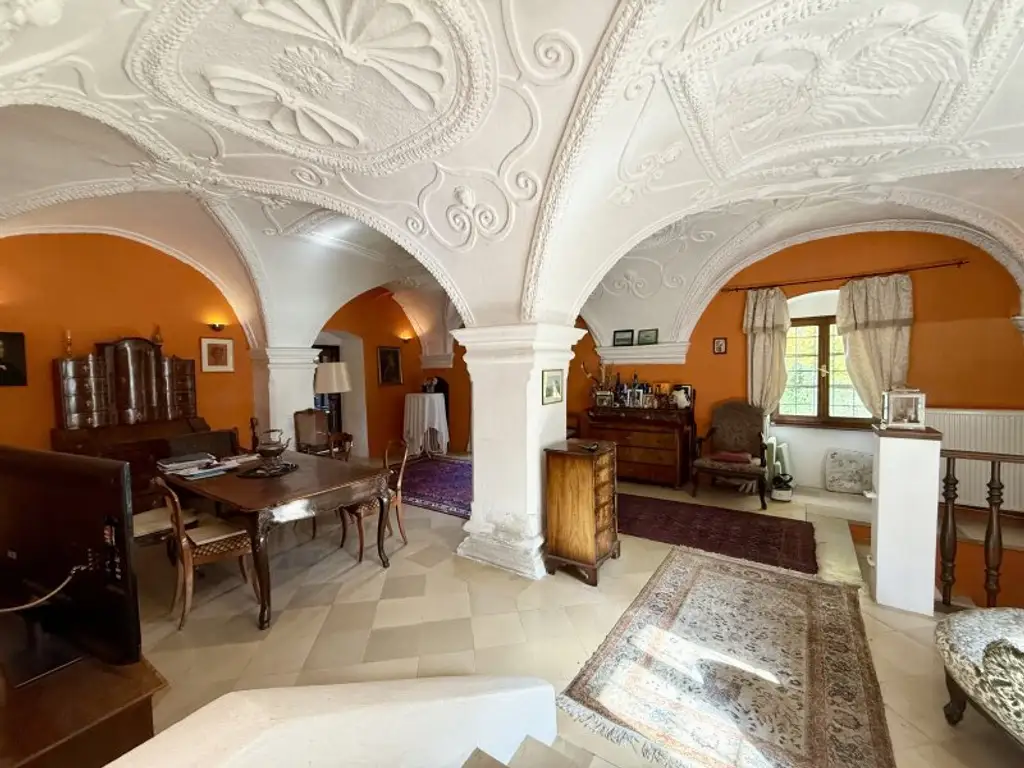 Herrschaftlicher Dreikanthof im Weinviertel