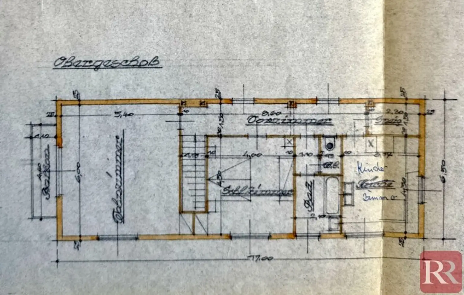 Wohnen & Gestalten: Zwei Häuser mit Innenhof und Garten