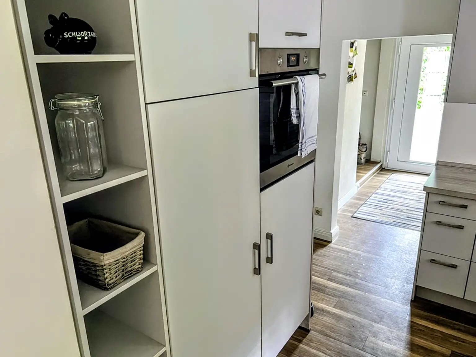 Ein Zuhause, das Raum für alles lässt! Wohnhaus mit angrenzender Halle!