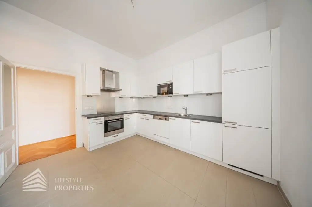 Schöne 4 - Zimmer Wohnung in bester Lage