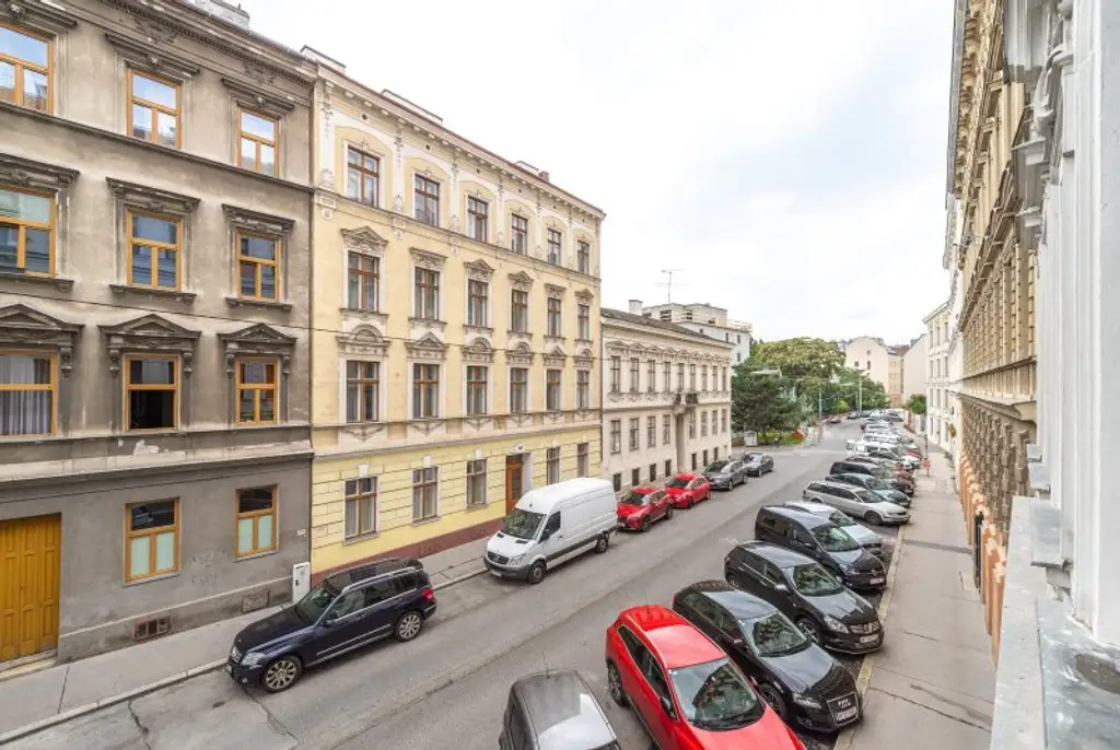 ++NEU++ Top-sanierte 2-Zimmer Altbau-Wohnung in aufstrebender Lage!