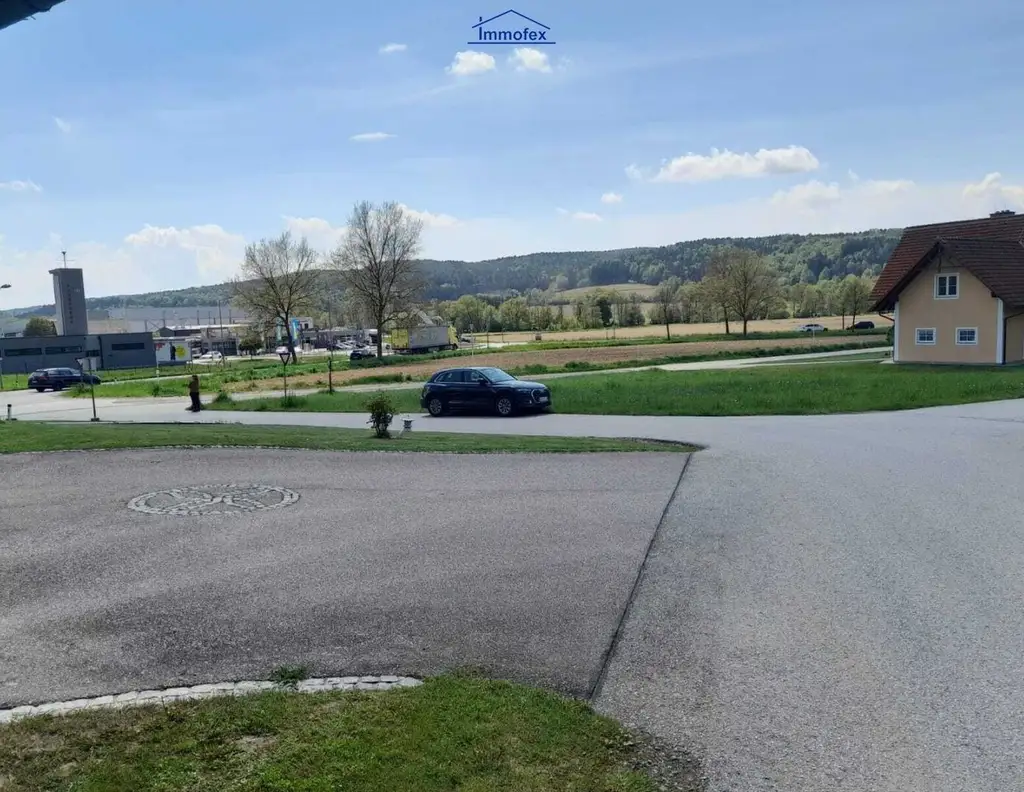 Sonniges, ebenes Baugrundstück in schöner Wohnlage
