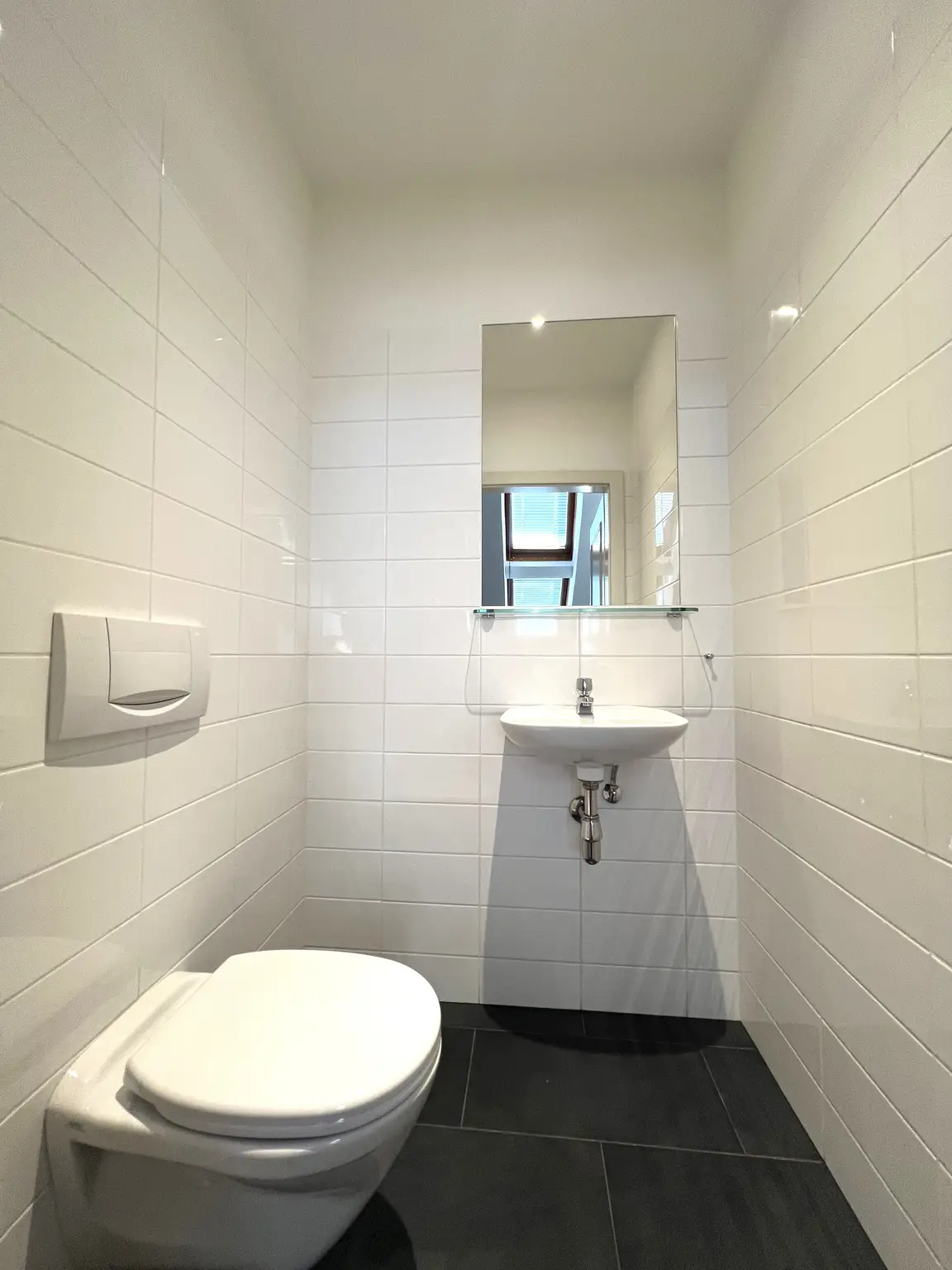 Klimatisierte Dachgeschoss-Wohnung nahe Belvedere und Modenapark