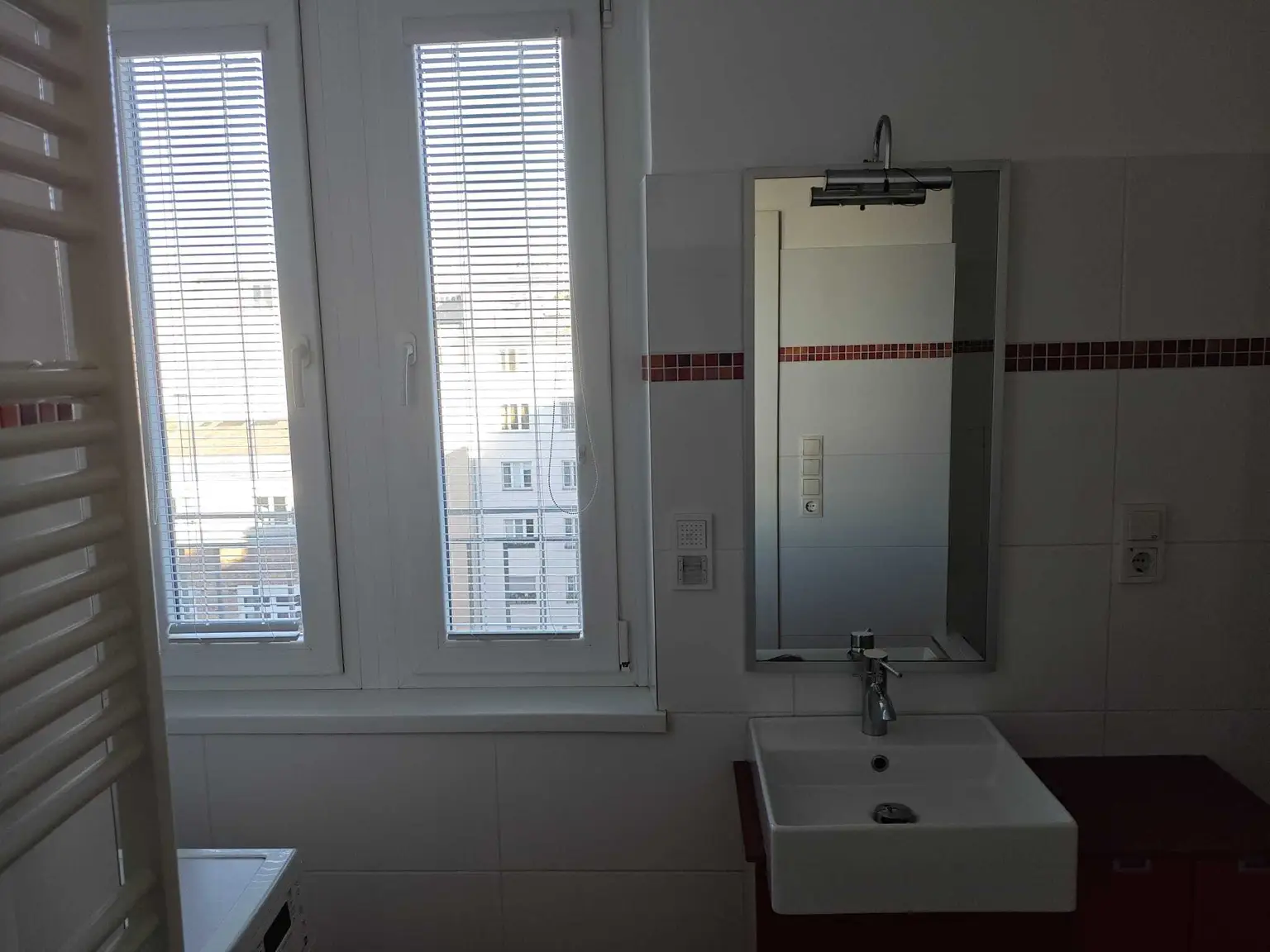 "4. BEZIRK - Moderne 2 Zimmer Wohnung mit großem Balkon und Weitblick"