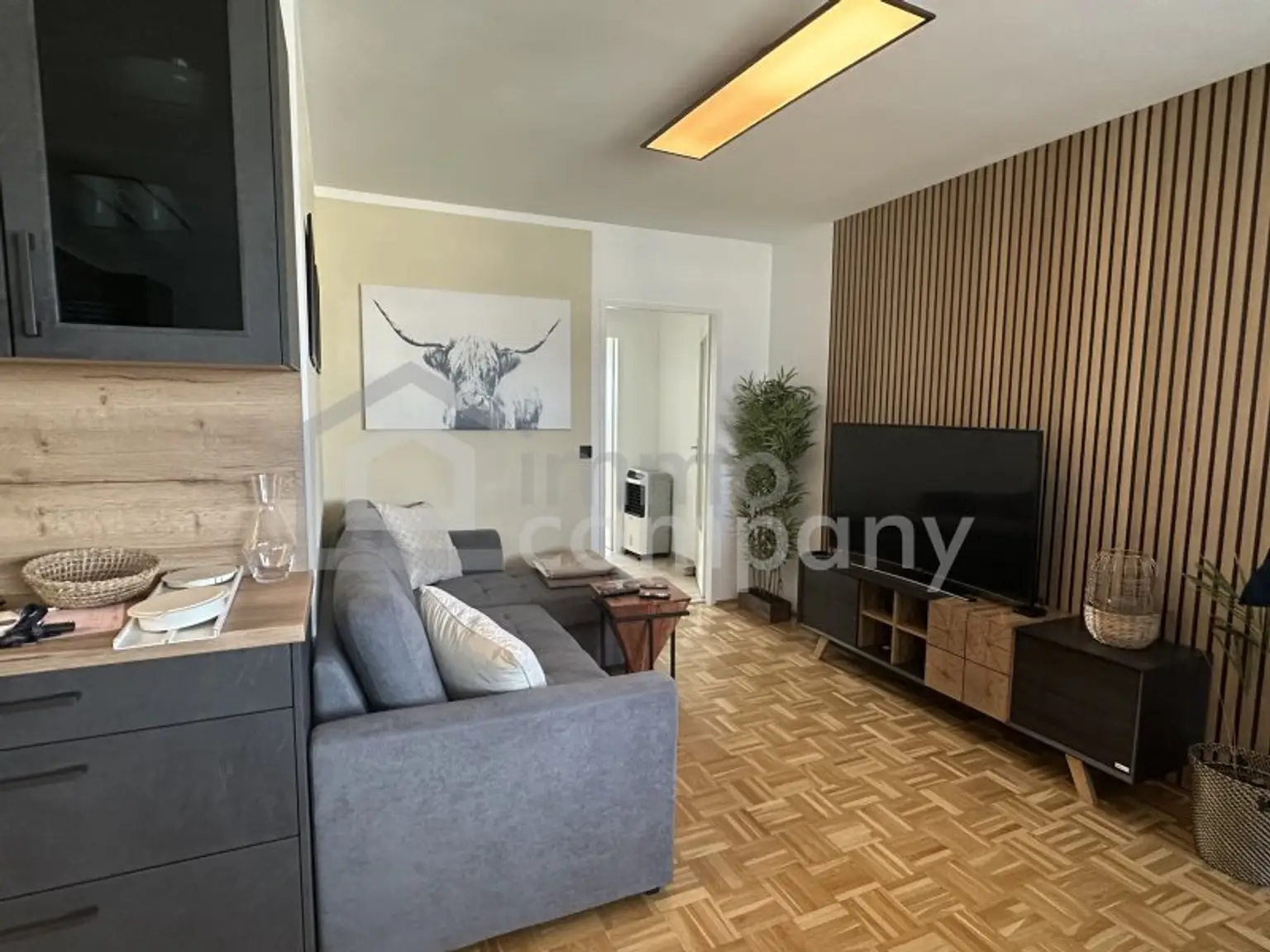 Skyline-Living im 20. Bezirk – 13. Stock, Panoramablick & Garage“