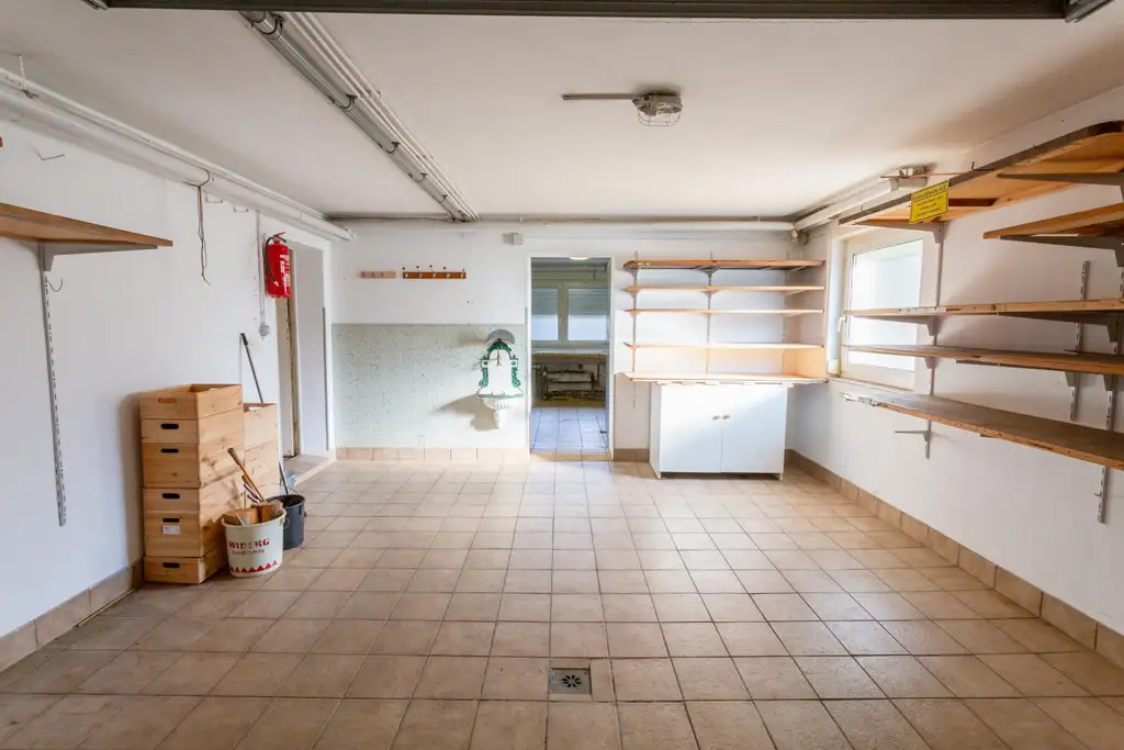 Einfamilienhaus als perfekte Basis für Ihr Traumhaus in der Weinregion Straßertal