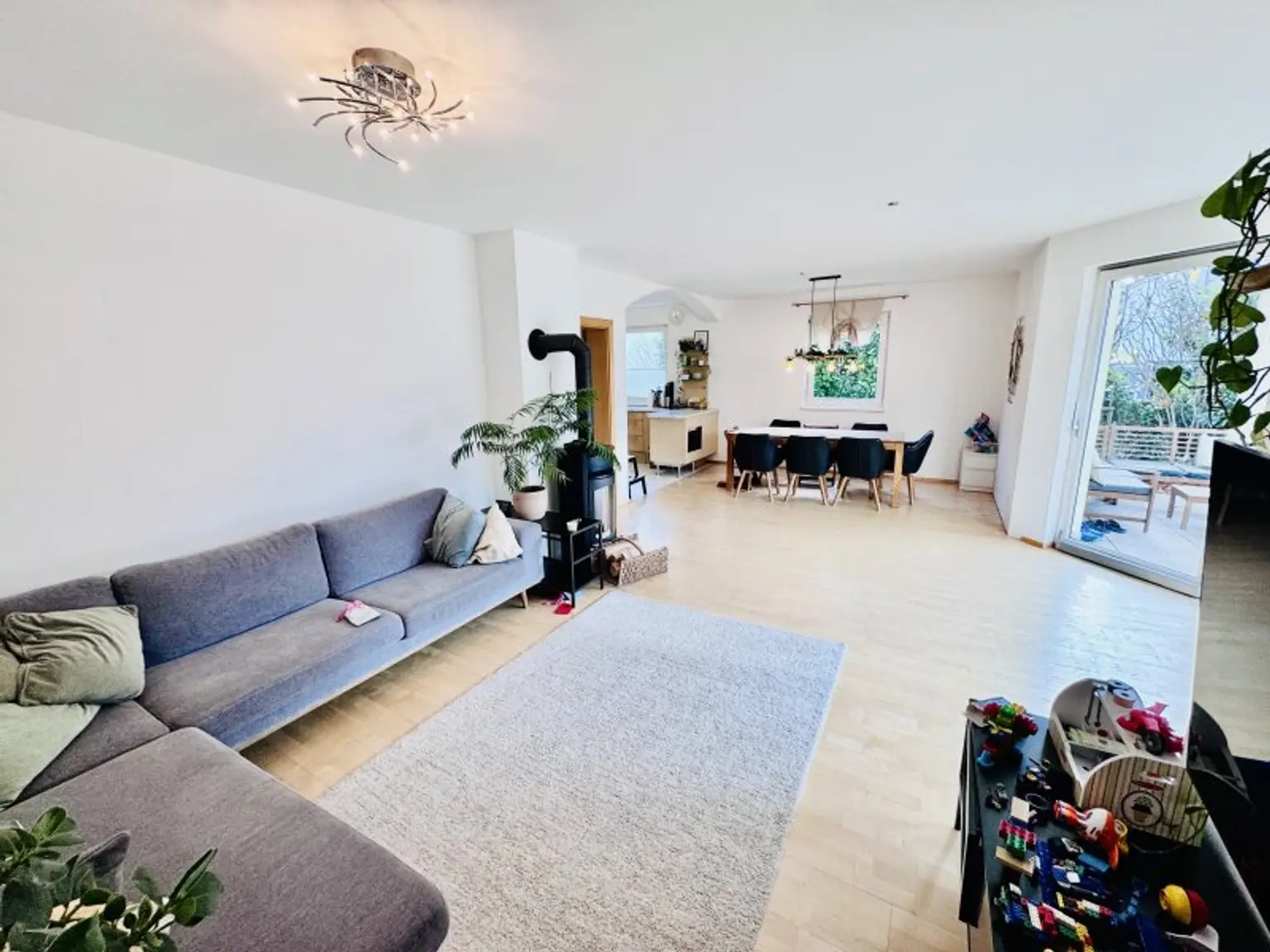 FAMILIENIDYLLE IN LEOPOLDAU – MODERNES EINFAMILIENHAUS NAHE U1