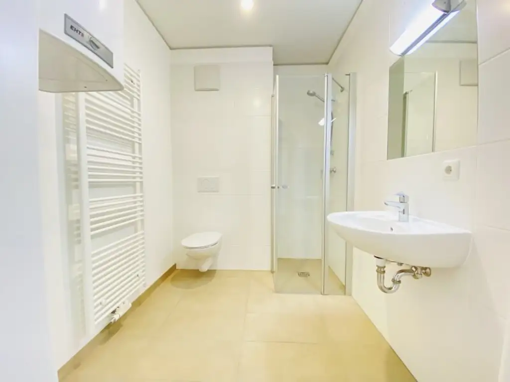 Licht und klare Linien prägen das Ambiente dieser Wohnung - GEFÖRDERT!