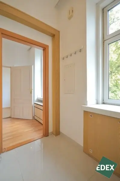 Schöne 2-Zimmer-Ordination/Praxis direkt auf der Hernalser Hauptstraße