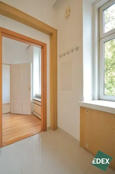 Schöne 2-Zimmer-Ordination/Praxis direkt auf der Hernalser Hauptstraße