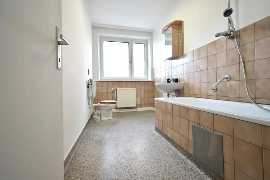 Sonnige Erdgeschosswohnung in zentraler Lage – LINZ/URFAHR!