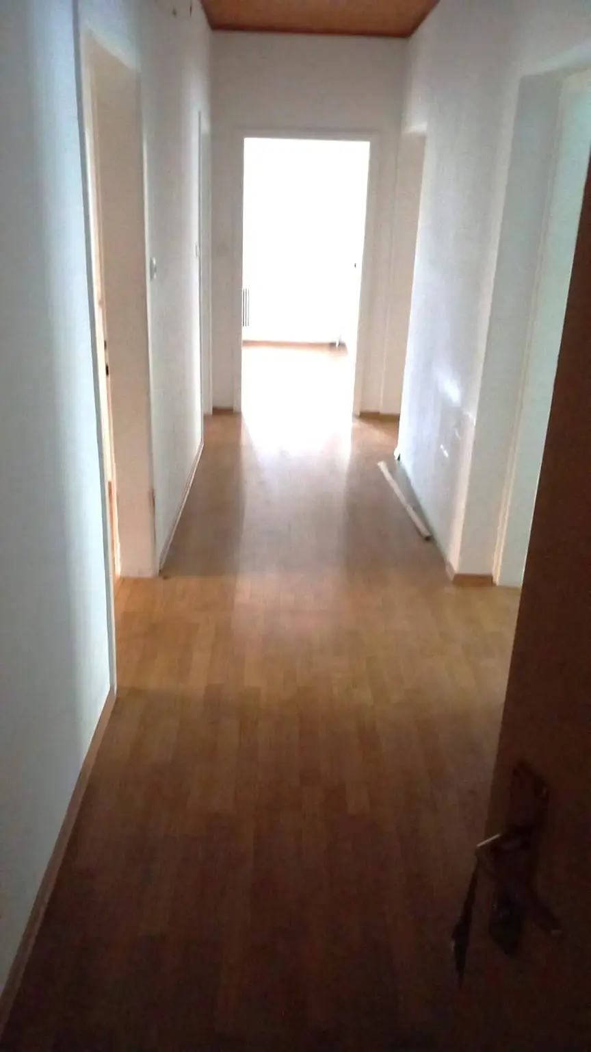 Unmöblierte 3-Zimmer-Altbauwohnung im Halbstock in Thörl nahe Kapfenberg zu mieten !