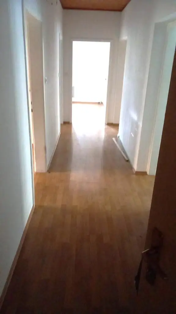 Unmöblierte 3-Zimmer-Altbauwohnung im Halbstock in Thörl nahe Kapfenberg zu mieten !