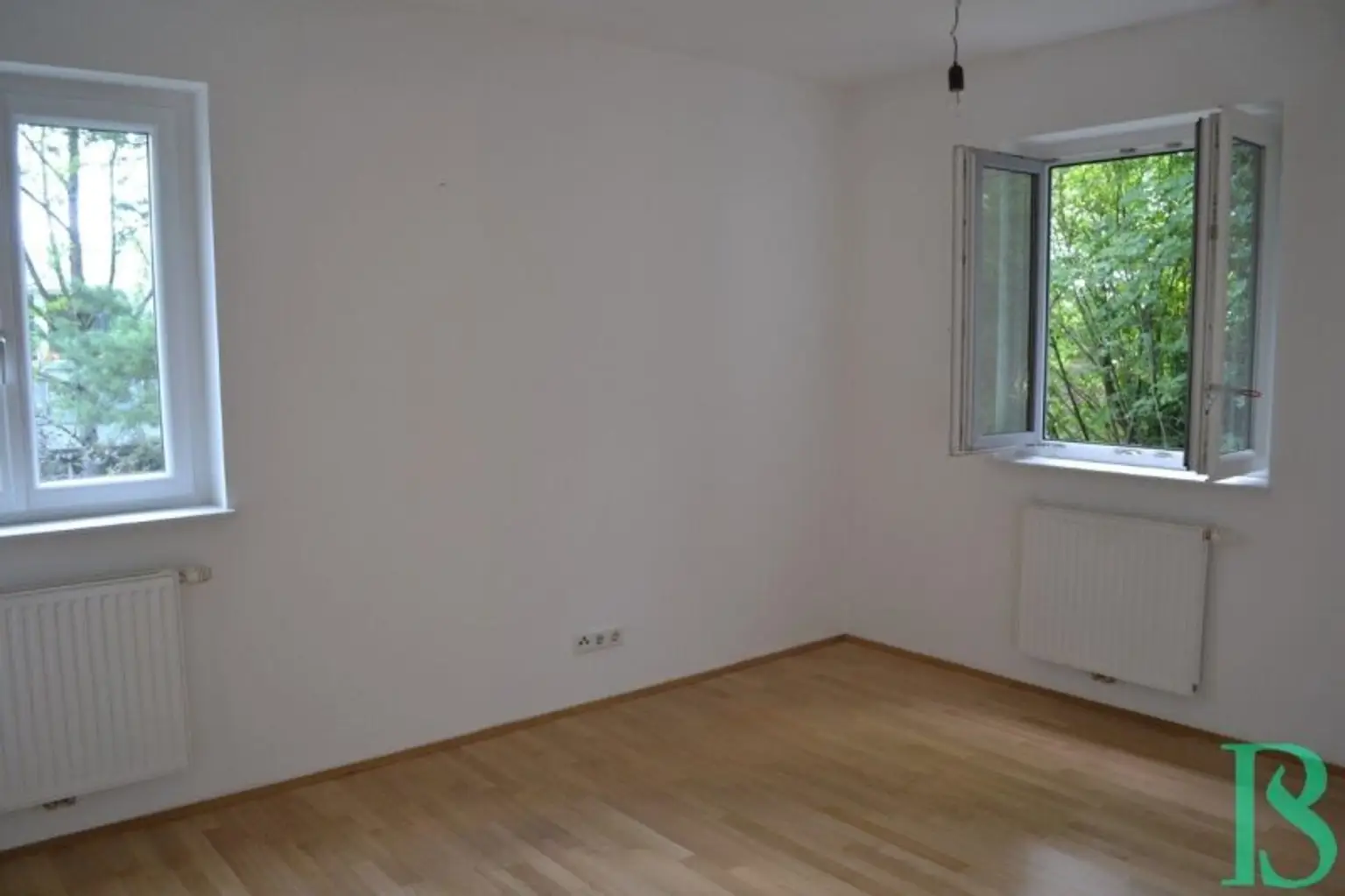 Exklusive Lage beim Küniglberg! Terrassenwohnung - Sonne, Wiese, Ruhe!