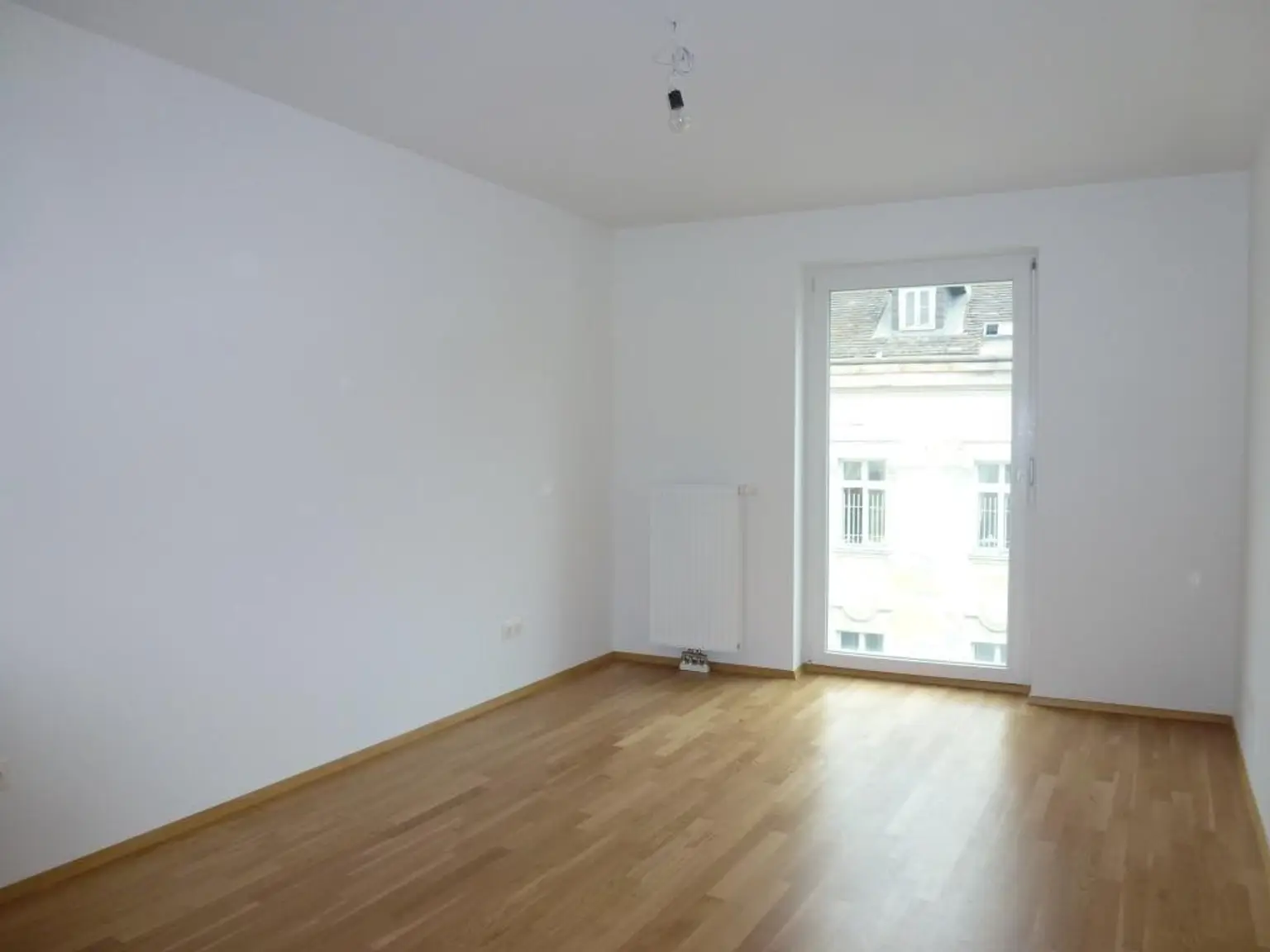 Moderne Neubauwohnung mit Loggia - Fernwärme - 4.OG - Nähe Bahnhof Meidling