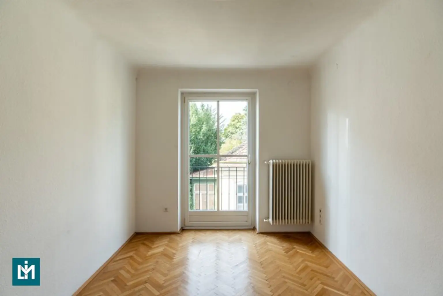 SCHÖNE 4 - ZIMMER WOHNUNG MIT VERBAUTER LOGGIA UND GEMEINSCHAFTSGARTEN / NÄHE U4 HIETZING UND S45 PENZING