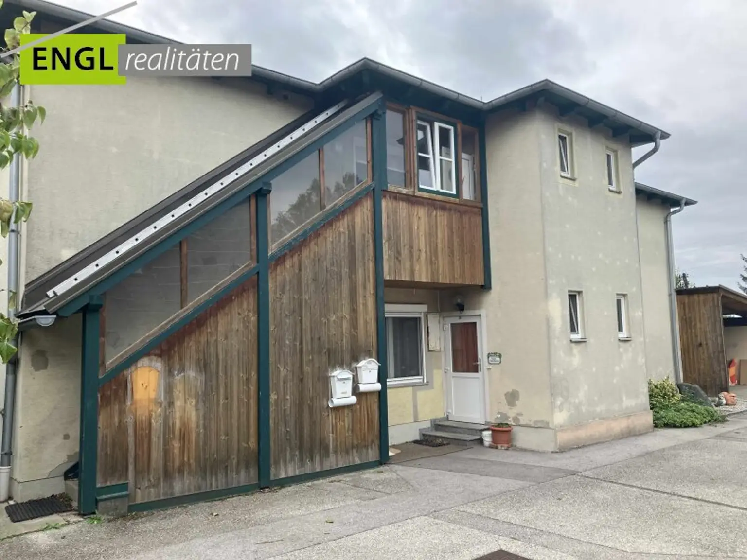 Genießen Sie Ihr eigenes Zuhause und profitieren Sie gleichzeitig von regelmäßigen Mieteinnahmen.