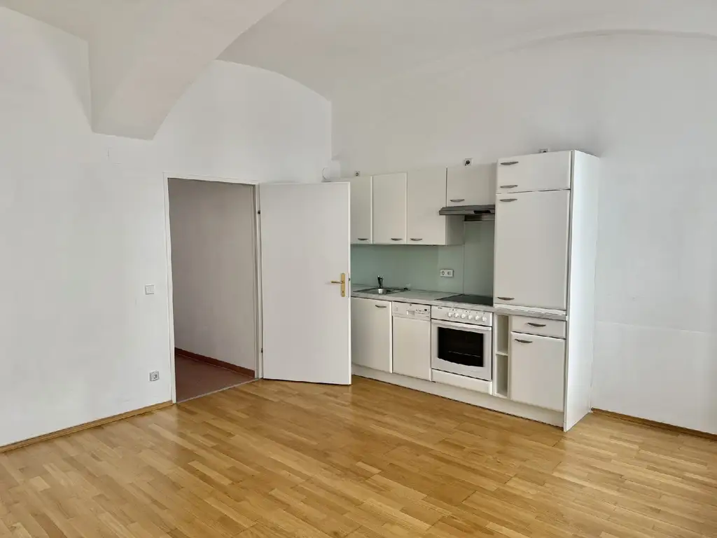 Kompakt. Stilvoll. Besonders – Ihr charmantes Altbau-Apartment im 5. Bezirk!