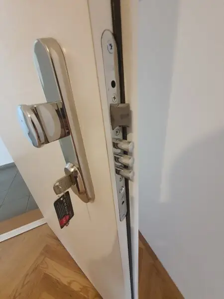 ERSTBEZUG Top sanierter Stilaltbau nahe Wiedner Hauptstraße