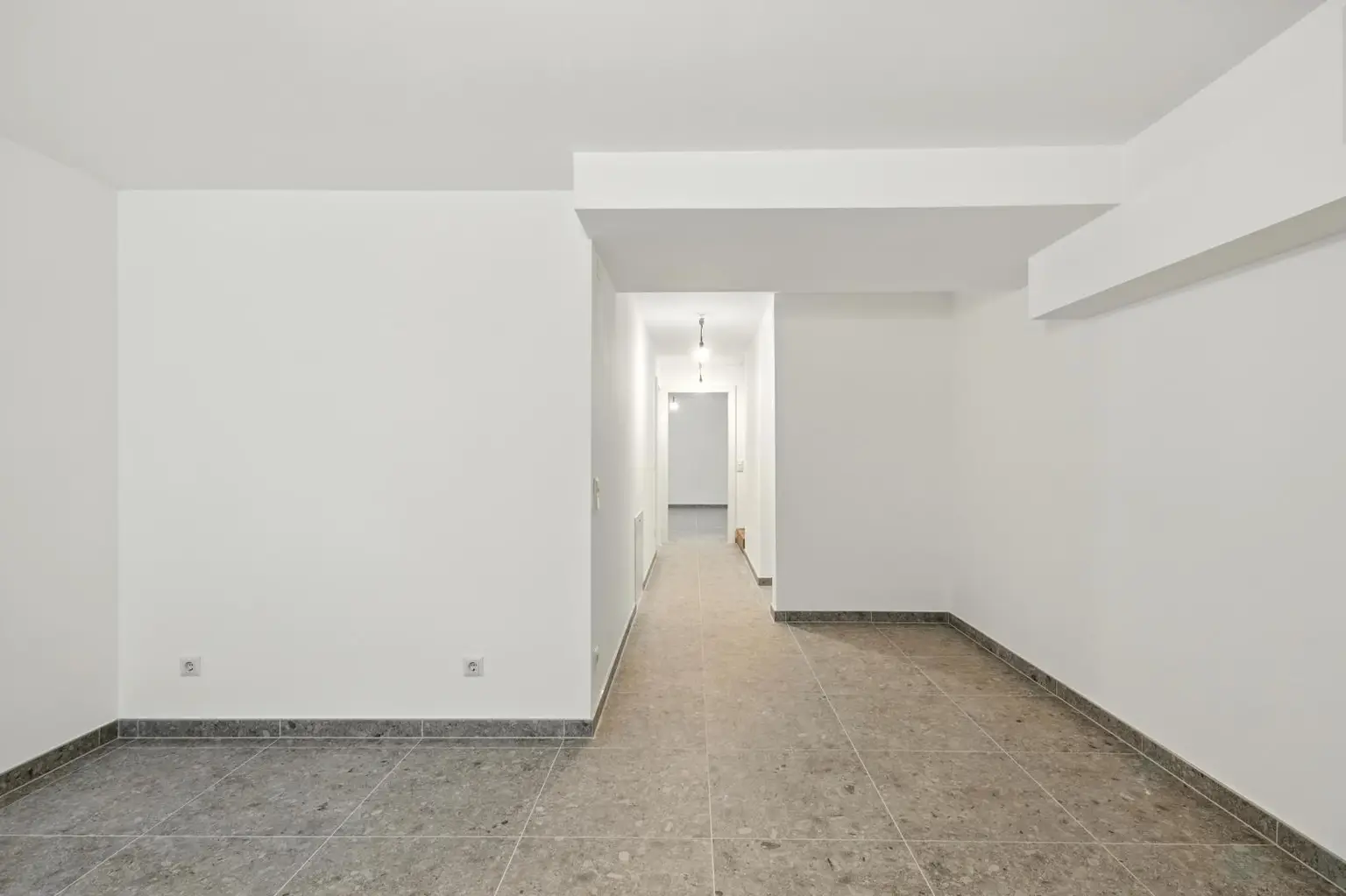 SCHLÜSSELFERTIG! MODERNES WOHNEN AM LAND - HOCHWERTIGER BAUMEISTERQUALITÄTSBAU IN SIERNDORF!