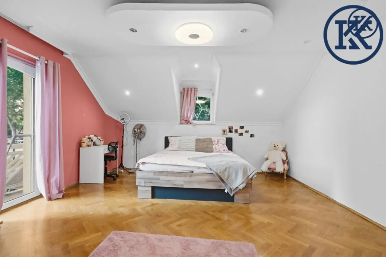 Schlafzimmer 5