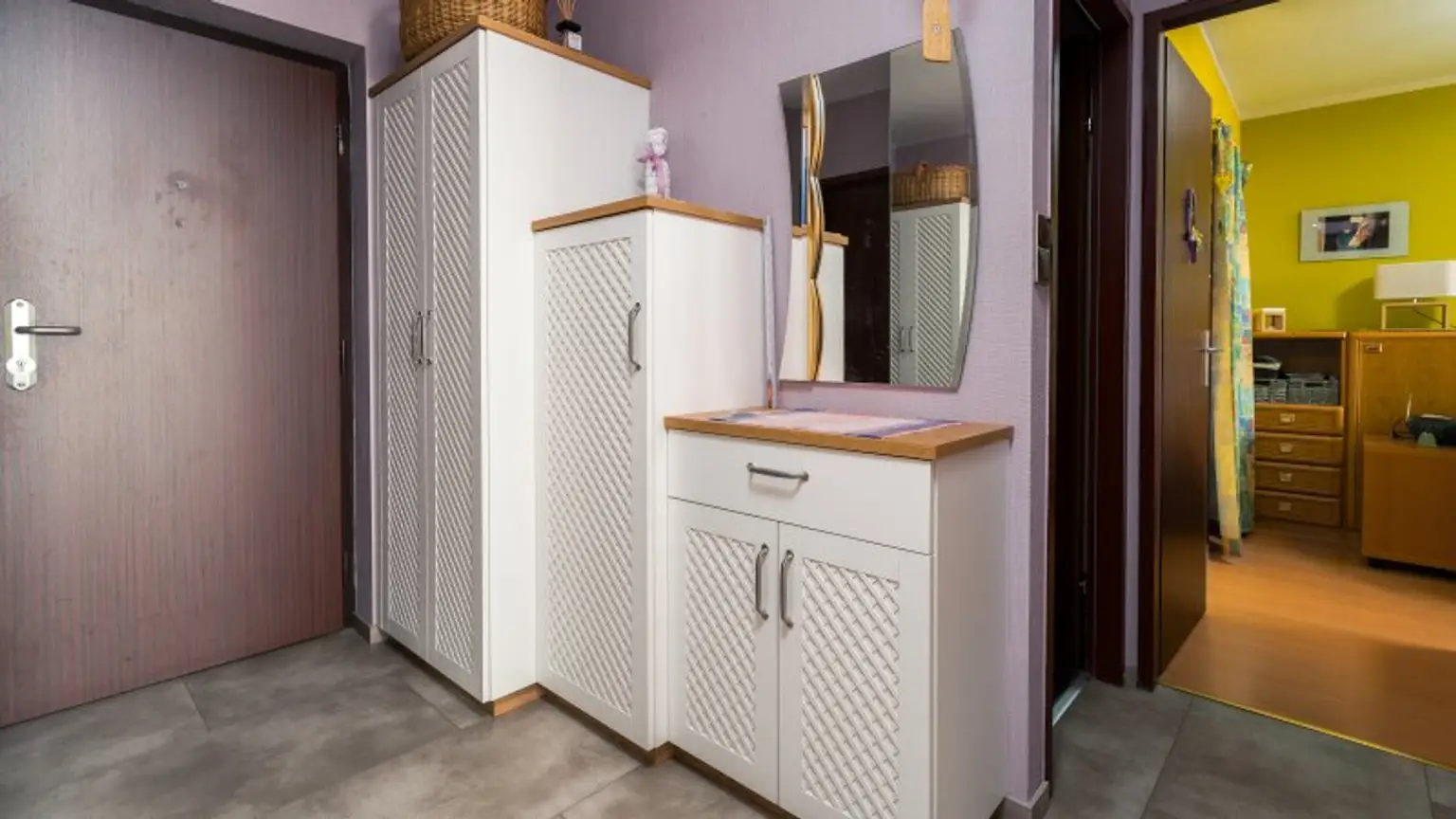 Gemütliche 2-Zimmer-Wohnung mit 2 Loggien, großer allgemeiner Garten – Ihr neues Zuhause!