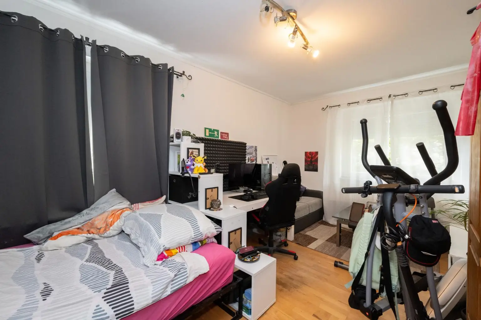 Schlafzimmer 2