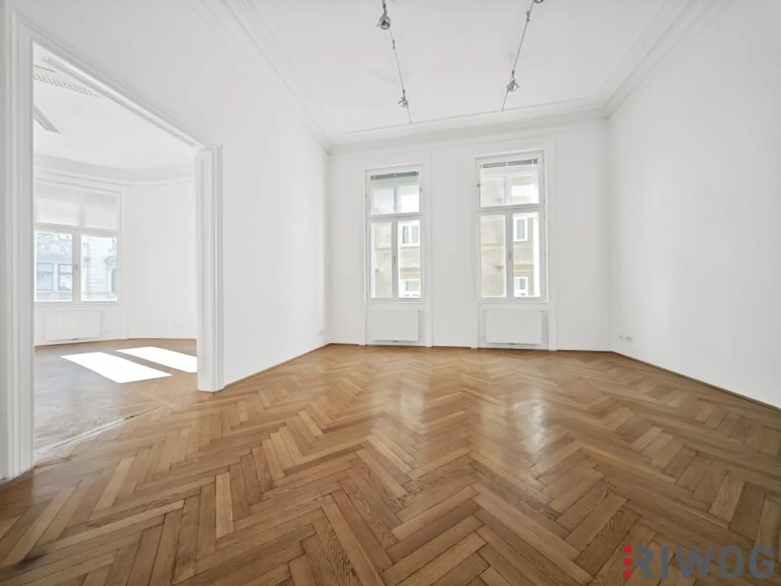 Topsaniertes Stilaltbaubüro in Naschmarktnähe | sehr hell | 154m² mit 4 bis 5 Zimmern | Luftwärmepumpe