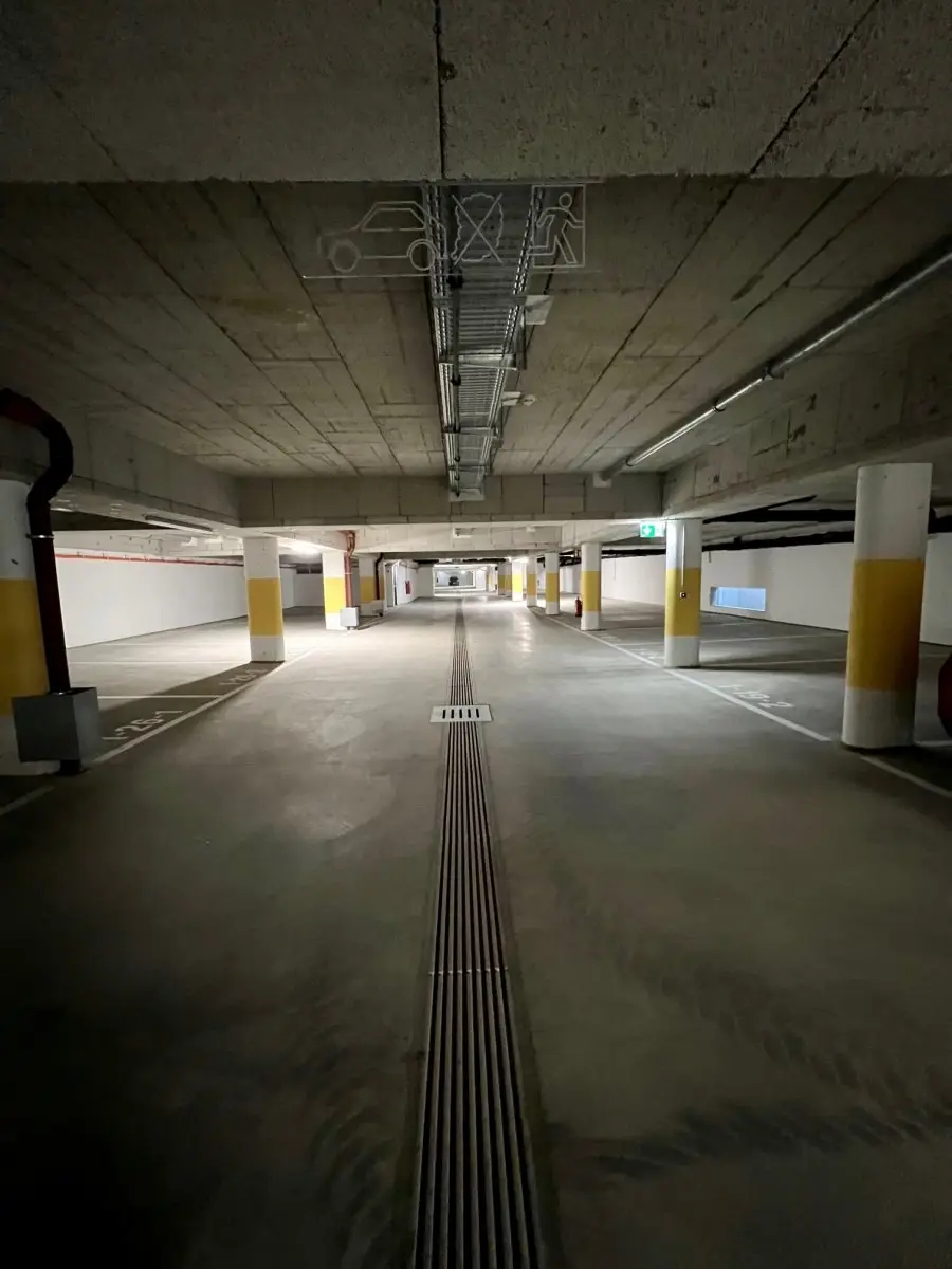 Garage2 | ++ PKW GARAGENPLATZ ++ Nähe Bahnhof TULLN | Prima Service Immobilien