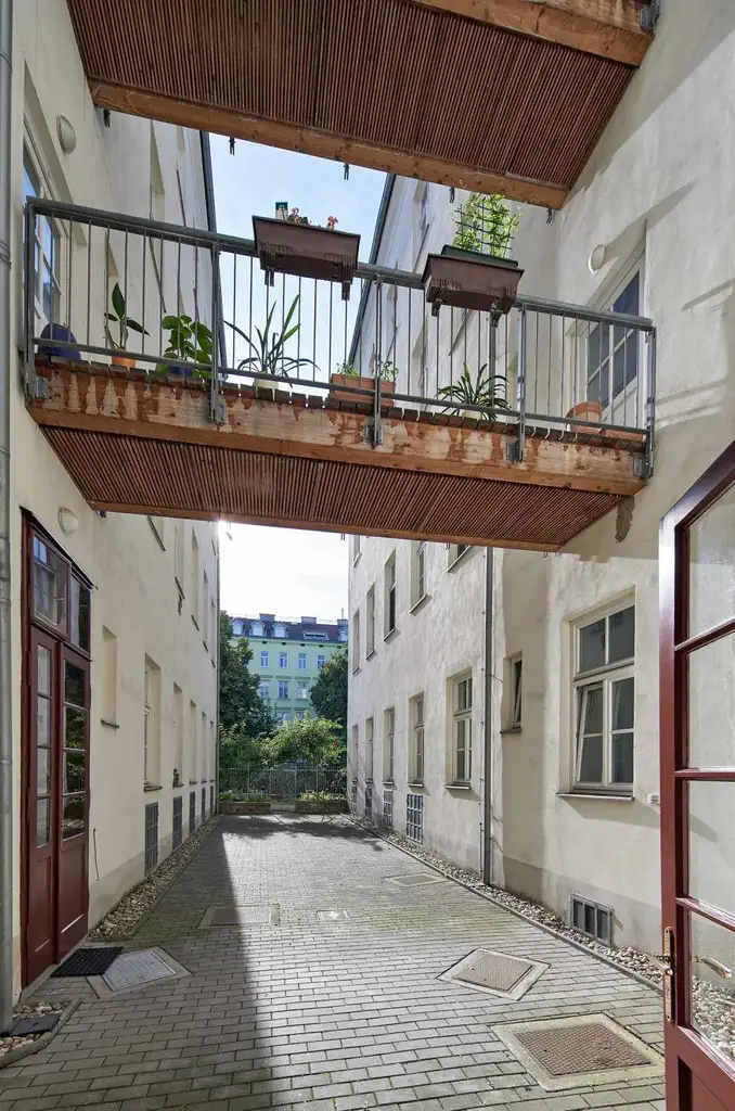Garten-/Hofseitige 2 Zimmer-Wohnung mit Balkon  - 
befristet vermietet bis14.03.2026
