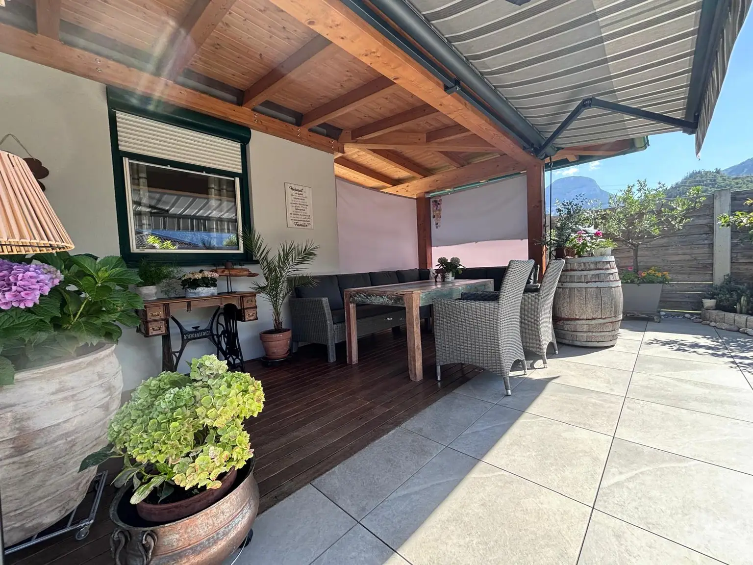 Essplatz Terrasse.jpeg