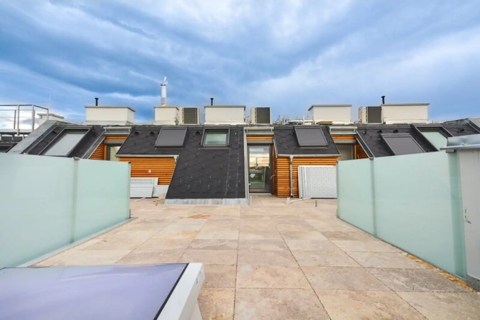 Moderne 2 Zimmer Wohnung mit großer Terrasse