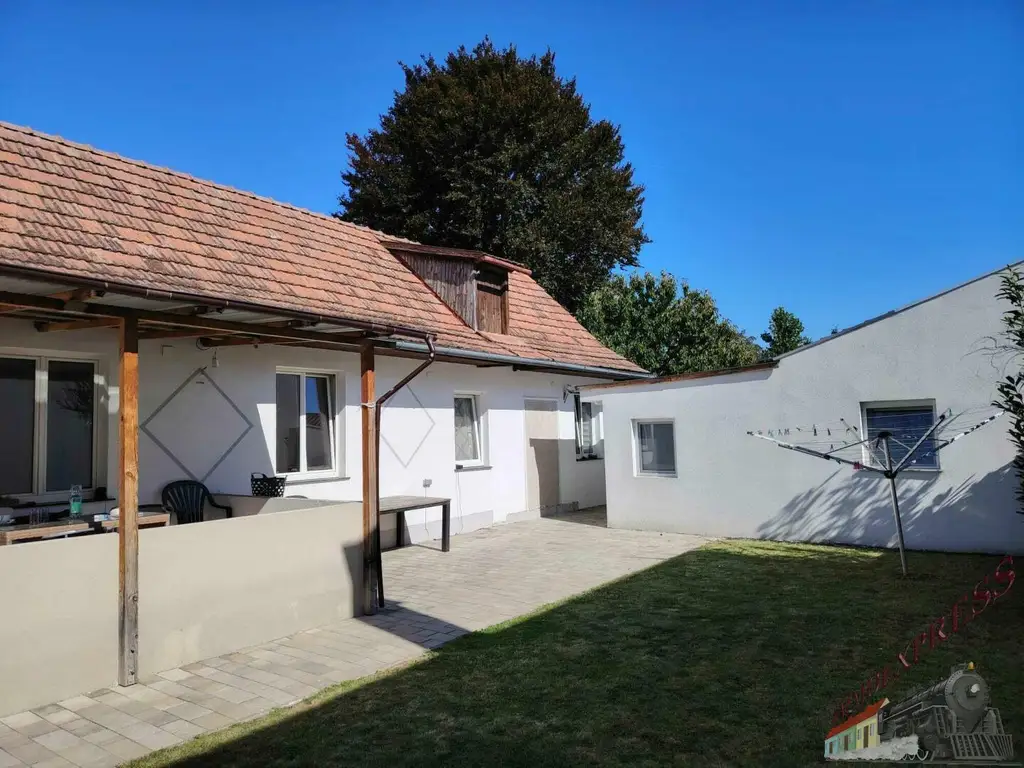 Zwei Häuser – ein Zuhause mit vielen Möglichkeiten!