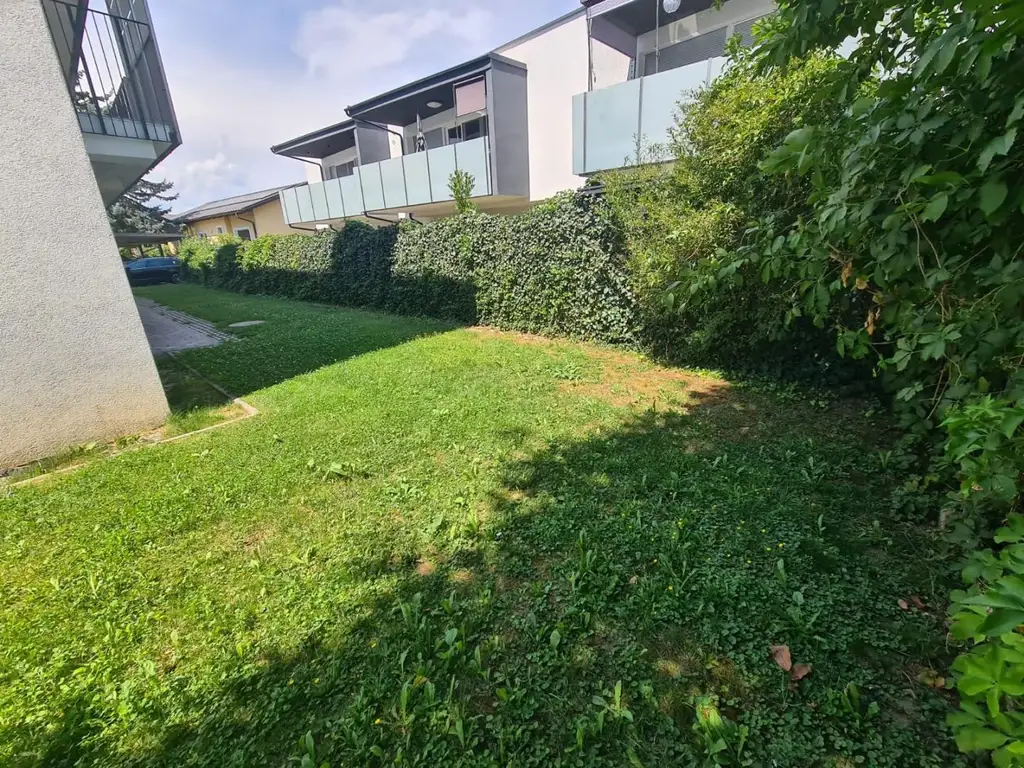 Neuwertige, wunderschöne 3-Zimmer-Wohnung mit großen Süd-Balkon